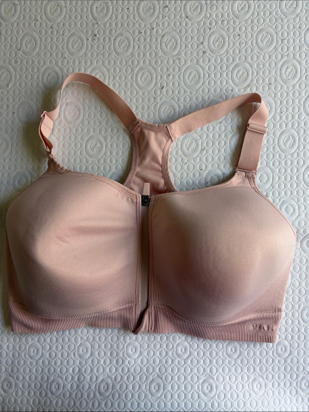 Victoria Secret Seamless Front-Zip Sports Bra - Blush Pink